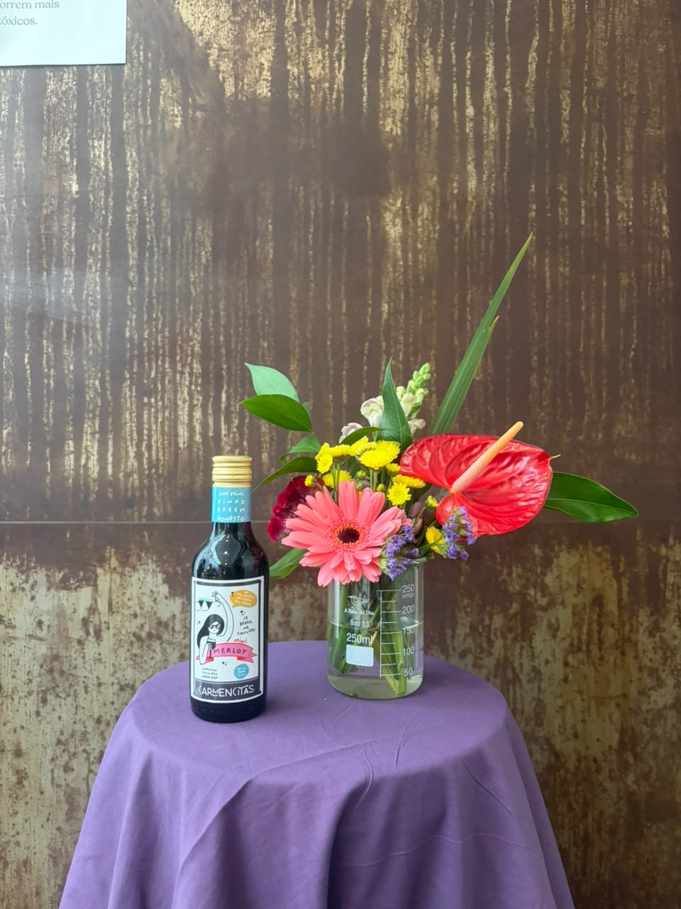 Mini Vinho com Flores
