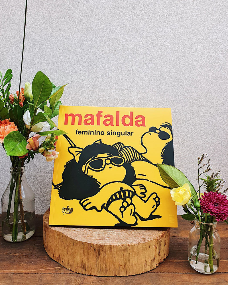 Livro Mafalda Feminino Singular